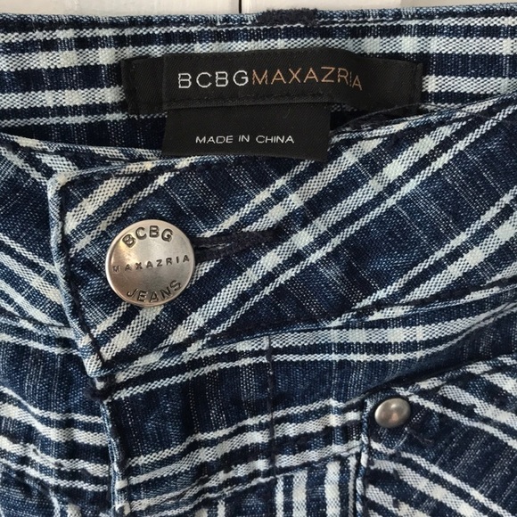 BCBGMAXAZRIA blue and white shorts - Picture 6 of 11